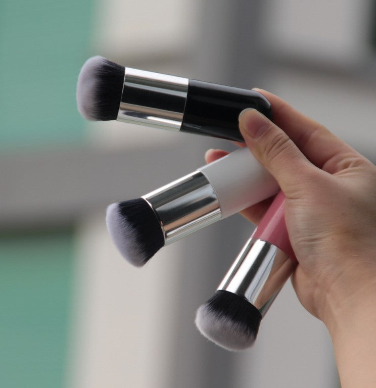 Foundation & Powder Brush